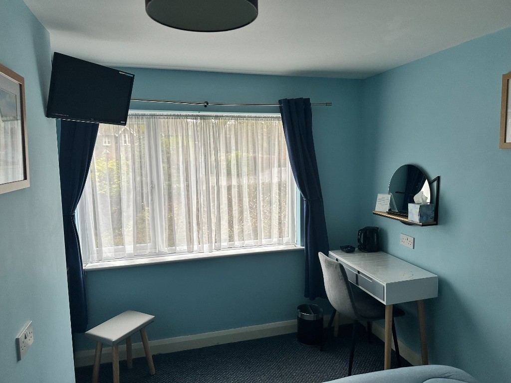 Ground floor room 3